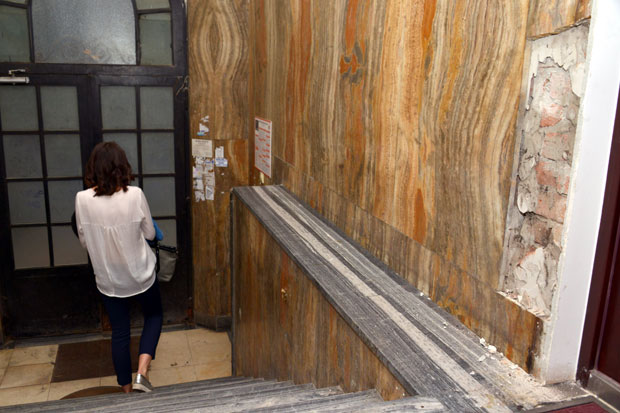 Краду и гелендере из ходника!